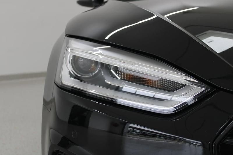 Gebraucht Audi A5 Sportback Sport 190 PS (139 kW) 2019 Schwarz  metallic Kleinwagen