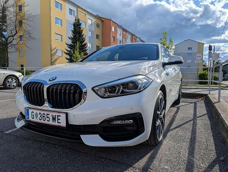 Weiß Gebraucht 2020 BMW 118 Sport Line Kleinwagen | € 21.250 (Fairer Preis) - Bild 1/4