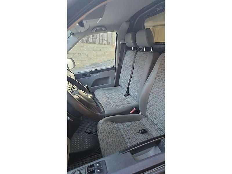 Gebraucht VW T5 140 PS (102 kW) 2010 Van