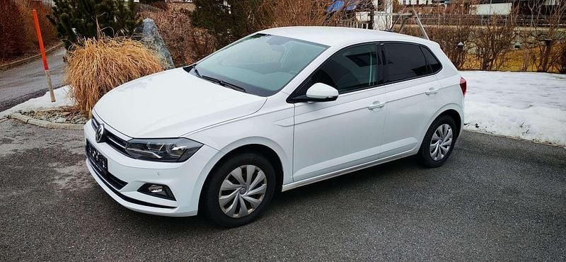 Gebraucht VW Polo Highline 90 PS (66 kW) 2018 Weiß Kleinwagen