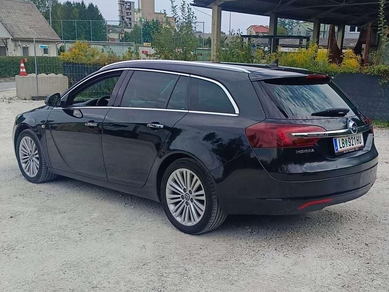 Gebraucht Opel Insignia Eco 140 PS (102 kW) 2014 Schwarz Kombi