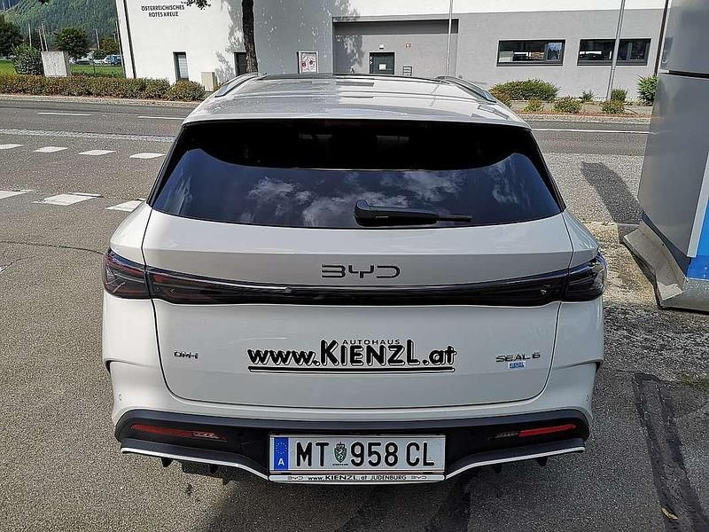 Gebraucht BYD Seal Comfort 155 kW (212 PS) 2025 Beige Limousine