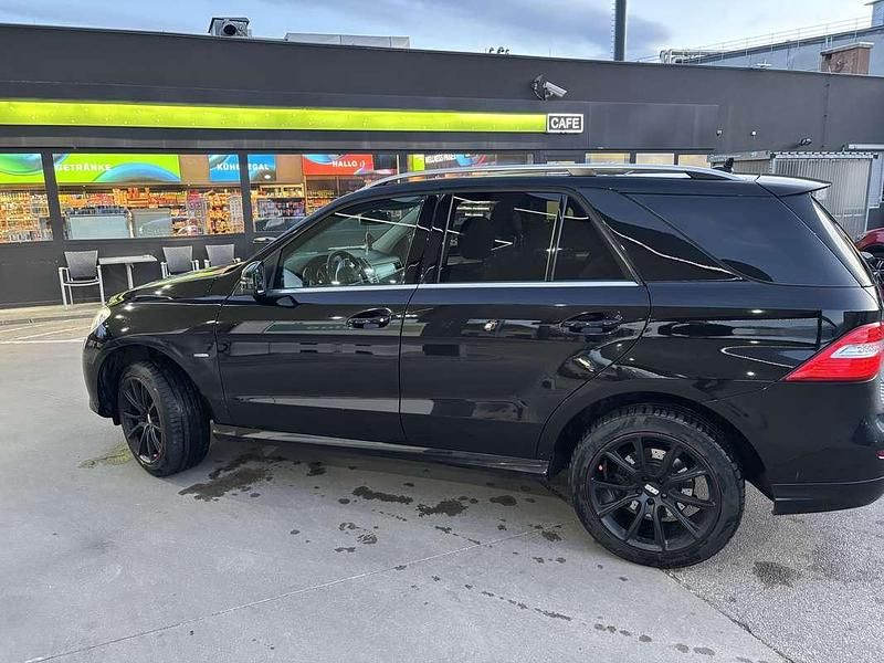 Gebraucht 2012 Mercedes ML250 SUV | € 19.999 - Bild 1/4