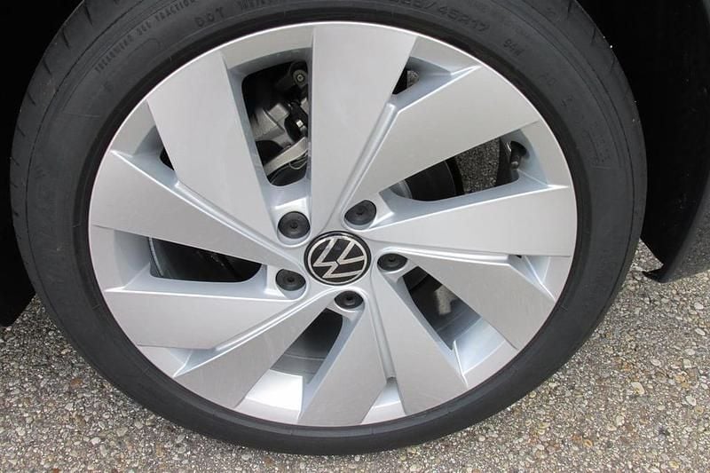 Neu VW Golf VIII 115 PS (84 kW) 2025 Mittelgrau  normal Limousine