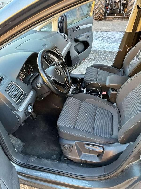 Gebraucht VW Sharan 150 PS (110 kW) 2016 Grau Van / Kleinbus