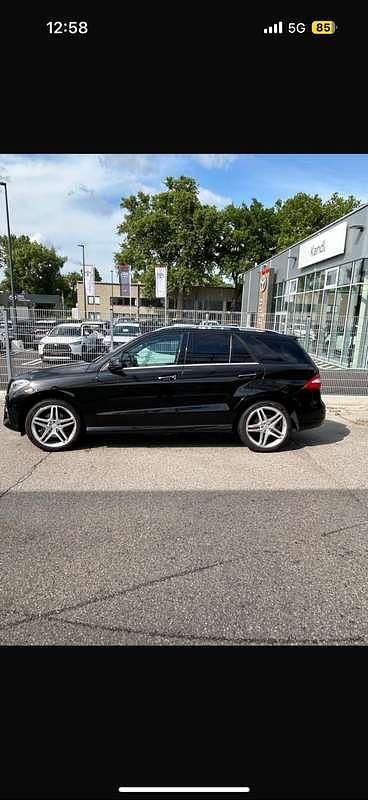 Gebraucht 2014 Mercedes ML350 Edition SUV | € 26.999 (Teuer) - Bild 1/4