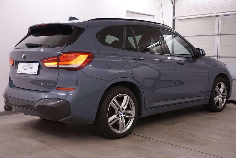 Gebraucht BMW X1 M Sport 125 PS (91 kW) 2020 Grau SUV