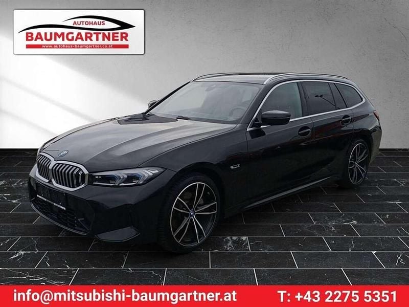 Gebraucht BMW 330 M Sport 184 PS (135 kW) 2022 Schwarz Kombi