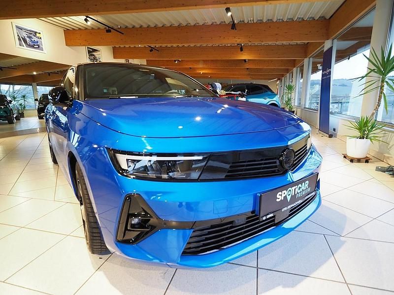 Gebraucht Opel Astra 136 PS (100 kW) 2025 Blau Kombi