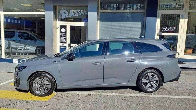 Gebraucht Peugeot 308 SW Active 131 PS (96 kW) 2023 Grau Kombi