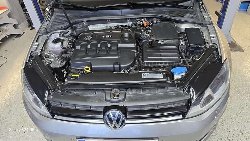 Gebraucht VW Golf VII 105 PS (77 kW) 2014 Silber Kombi