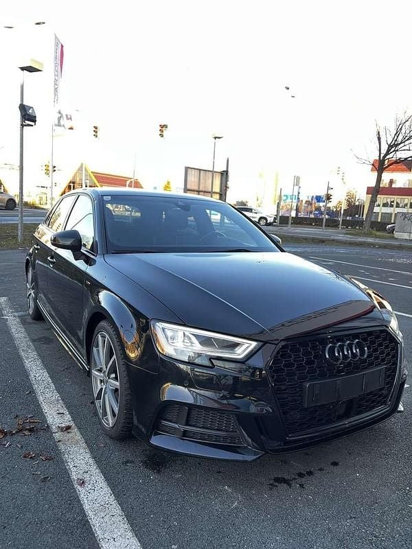 Gebraucht Audi A3 Sport 184 PS (135 kW) 2018 Schwarz Limousine
