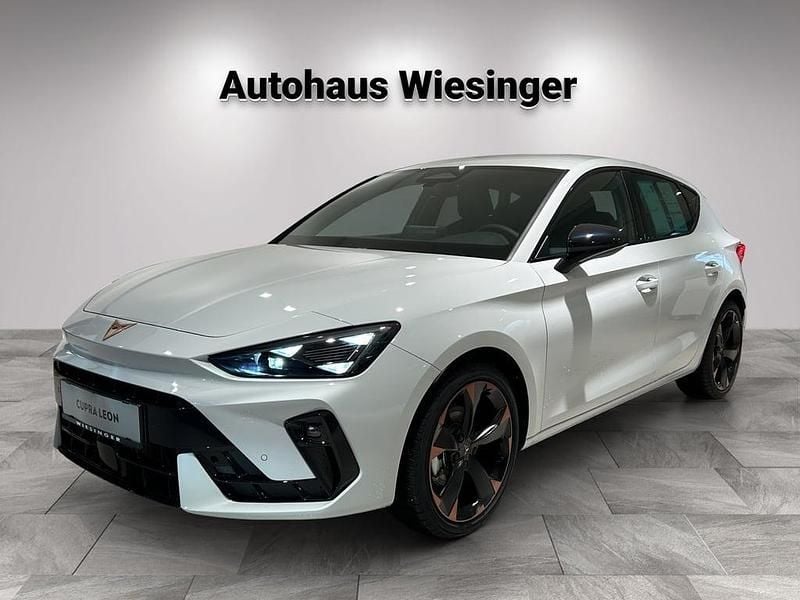 Neu Cupra Leon 150 PS (110 kW) 2026 Weiss  metallic