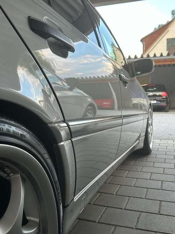 Gebraucht Mercedes C180 121 PS (88 kW) 1995 Silber Limousine