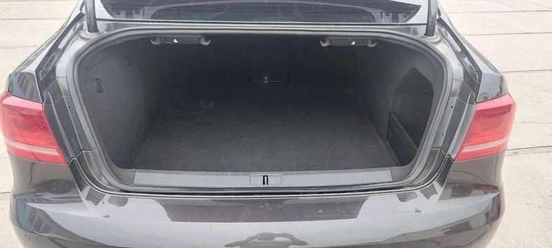 Gebraucht VW Passat Comfortline 211 PS (155 kW) 2011 Grau Limousine