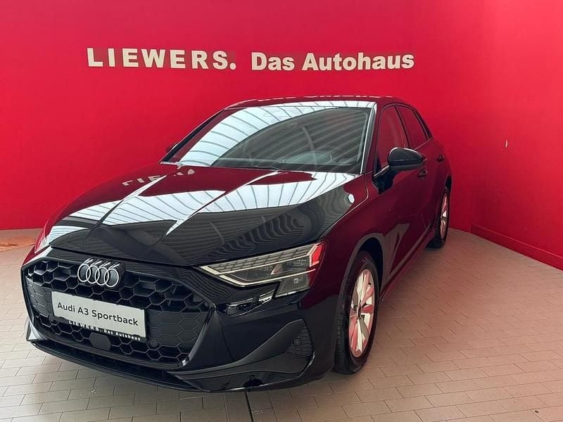 Neu Audi A3 116 PS (85 kW) 2026 Schwarz  normal