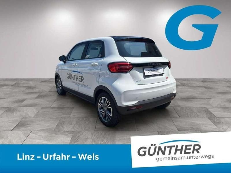 Neu Leapmotor T03 69 kW (95 PS) 2025 Weiß Kleinwagen