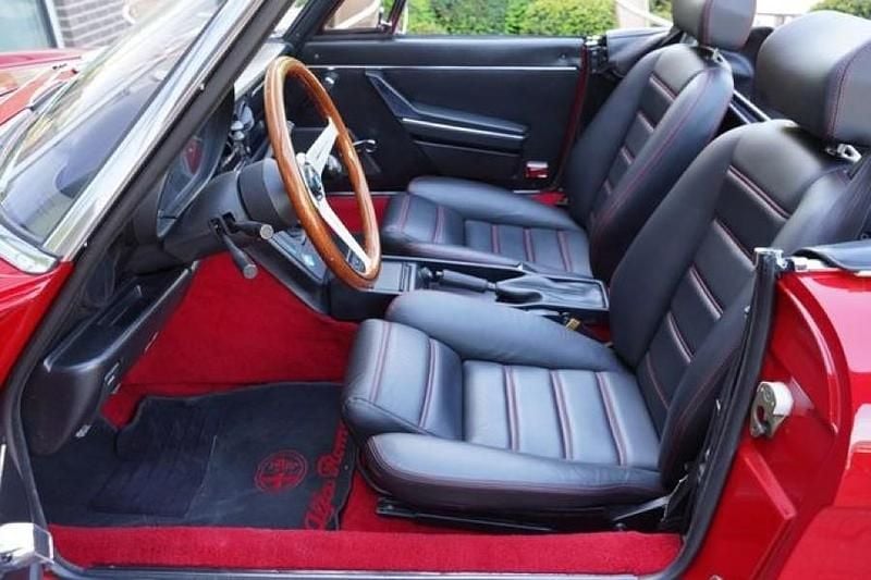 Gebraucht Alfa Romeo Spider 126 PS (92 kW) 1990 Rot Cabrio
