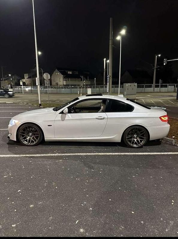 Gebraucht BMW 335 306 PS (225 kW) 2012 Coupé