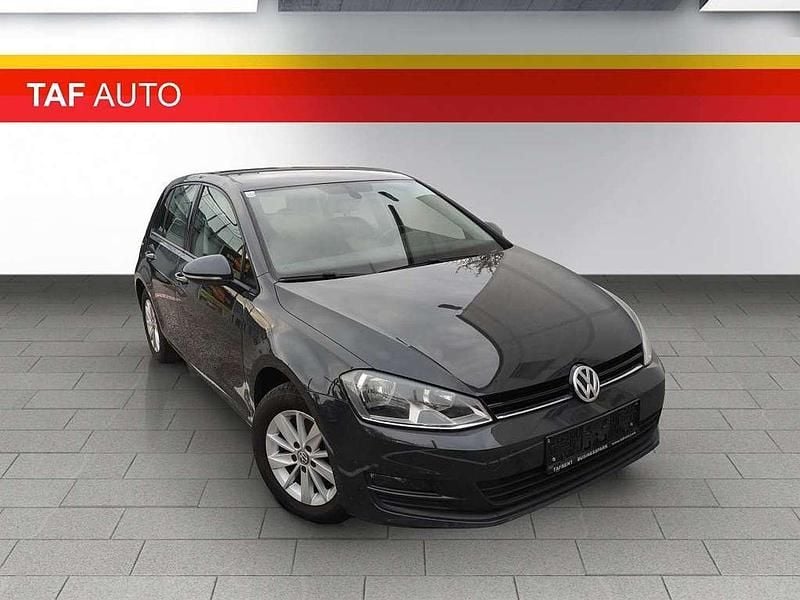 Grau Gebraucht 2016 VW Golf VII Limousine | € 12.990 (Fairer Preis) - Bild 1/4