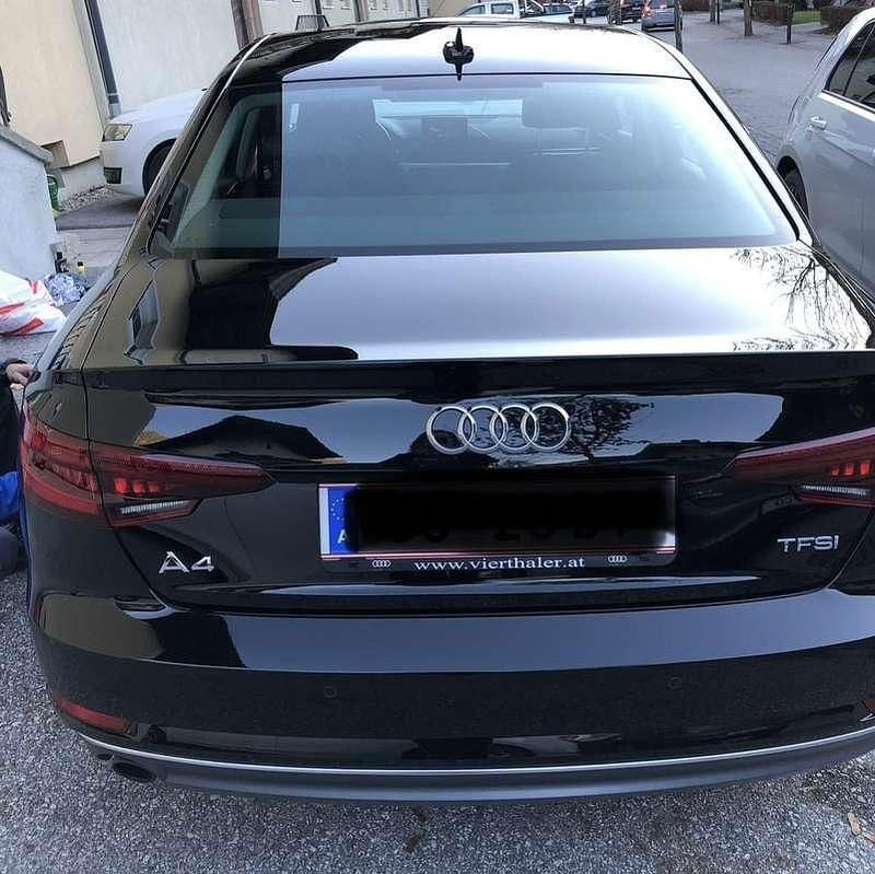 Gebraucht Audi A4 Sport 150 PS (110 kW) 2018 Schwarz Limousine