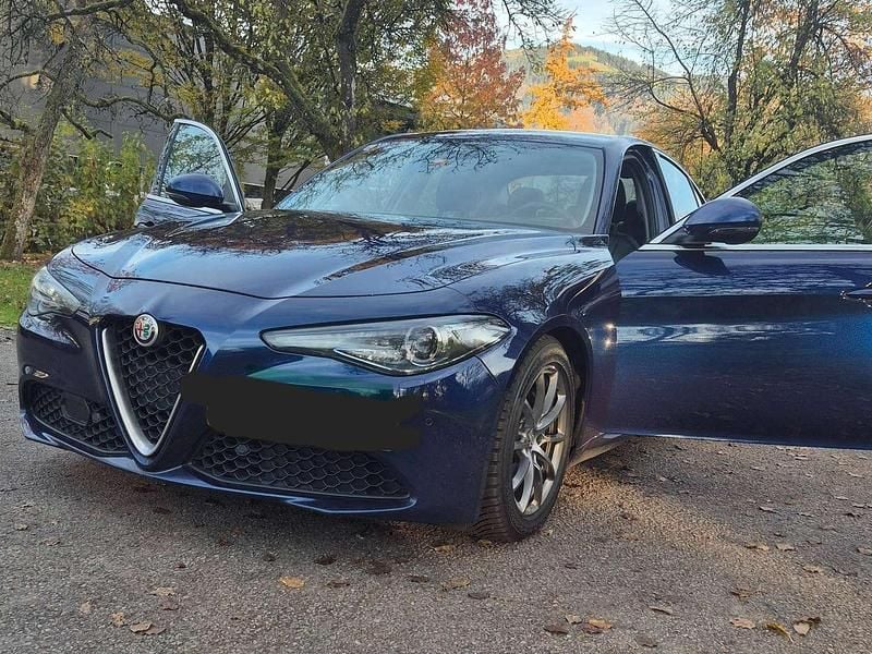 Gebraucht Alfa Romeo Giulia Super 179 PS (131 kW) 2016 Blau Limousine