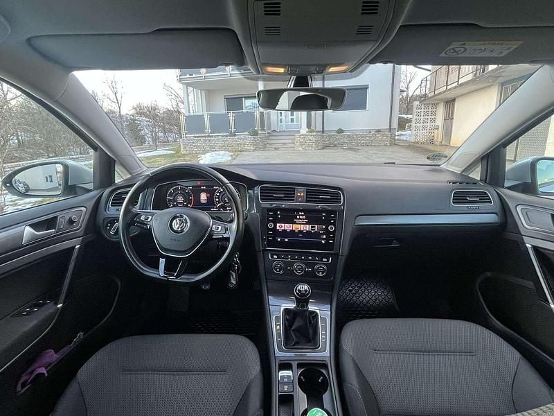 Gebraucht VW Golf VII 116 PS (85 kW) 2019 Silber Limousine