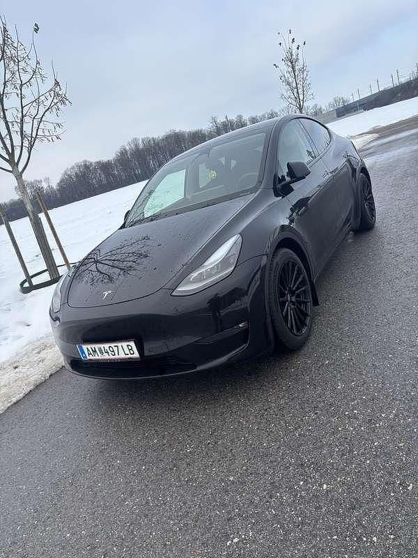Schwarz Gebraucht 2022 Tesla Model Y Performance SUV | € 34.900 (Fairer Preis) - Bild 1/4