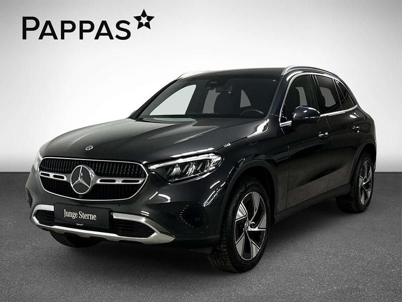 Gebraucht Mercedes GLC300e Avantgarde 204 PS (150 kW) 2024 Graphitgrau SUV