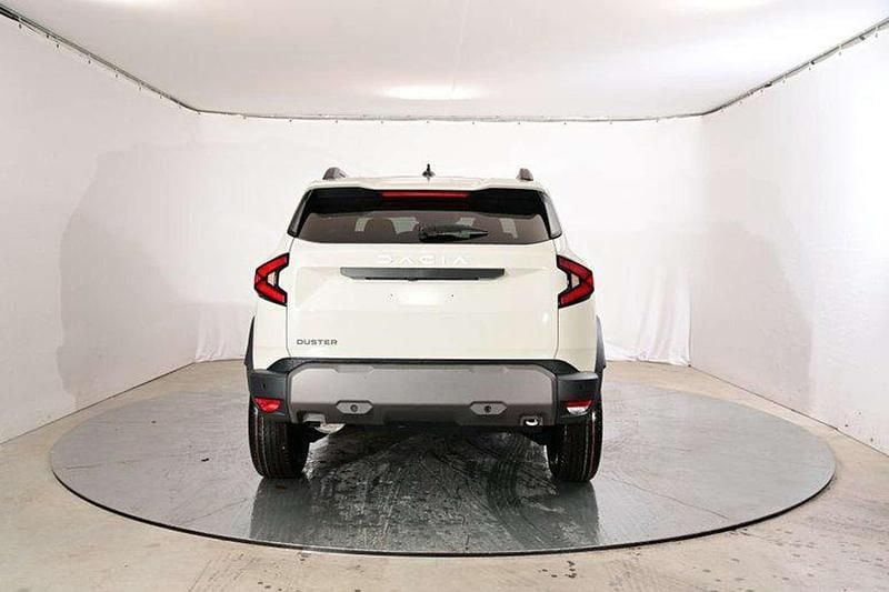 Neu Dacia Duster Journey 131 PS (96 kW) 2025 Grau SUV