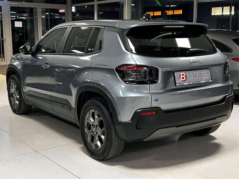 Gebraucht Jeep Avenger EV Longitude 114 kW (156 PS) 2023 Silber SUV