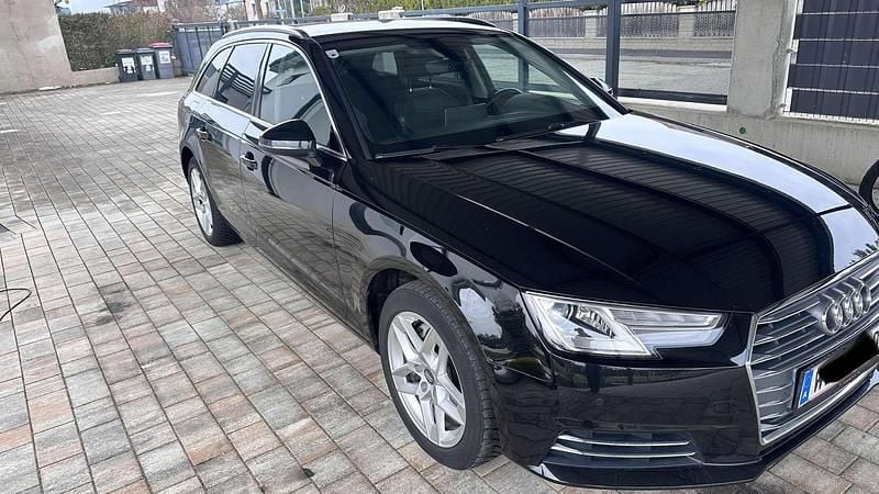 Gebraucht Audi A4 Comfort 190 PS (139 kW) 2017 Schwarz Kombi