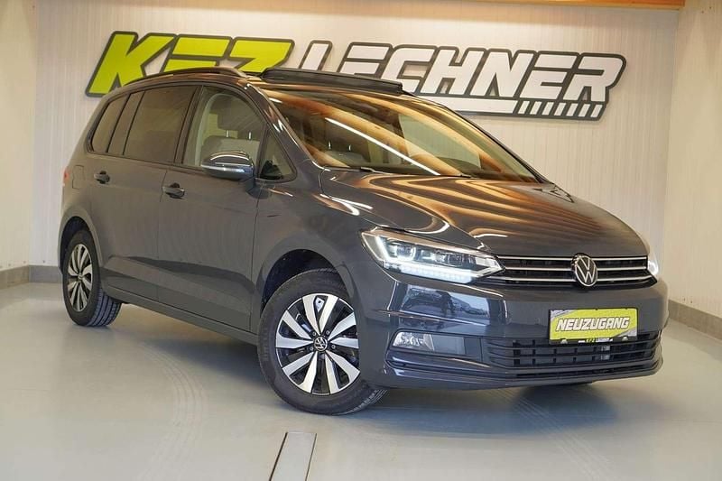 Gebraucht VW Touran R 150 PS (110 kW) 2024 Grau Van / Kleinbus