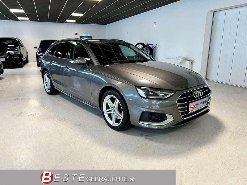 Grau Gebraucht 2020 Audi A4 S-Line Kombi | € 25.490 (Guter Preis) - Bild 1/4