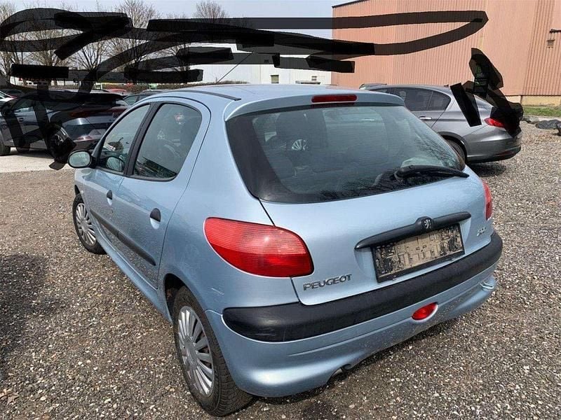 Gebraucht Peugeot 206 58 PS (42 kW) 2002 Blau Limousine