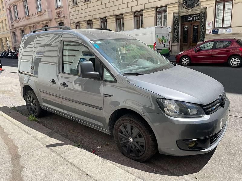 Grau Gebraucht 2015 VW Caddy Edition Van / Kleinbus | € 5.900 (Superpreis) - Bild 1/4