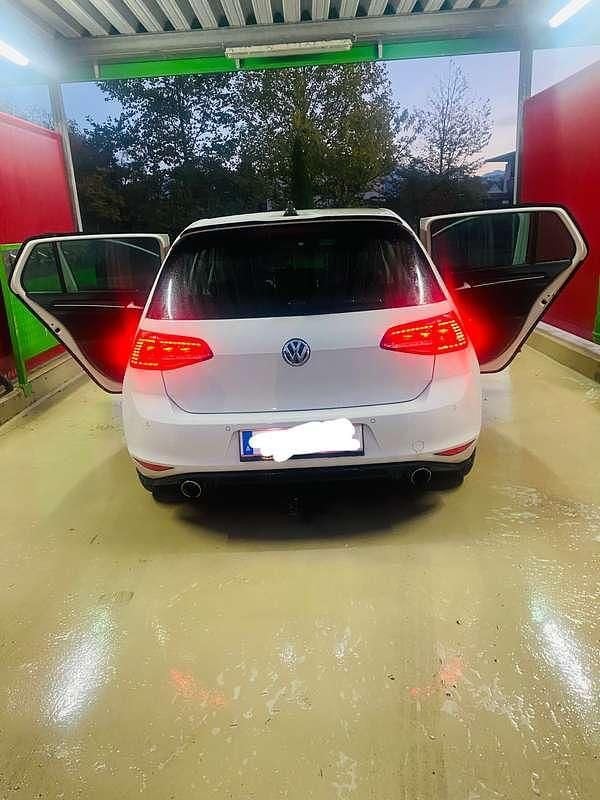 Gebraucht VW Golf VII Highline 170 PS (125 kW) 2013 Limousine