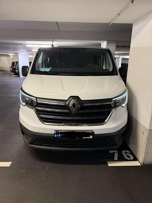 Gebraucht Renault Trafic 114 PS (83 kW) 2024 Weiß Van / Kleinbus