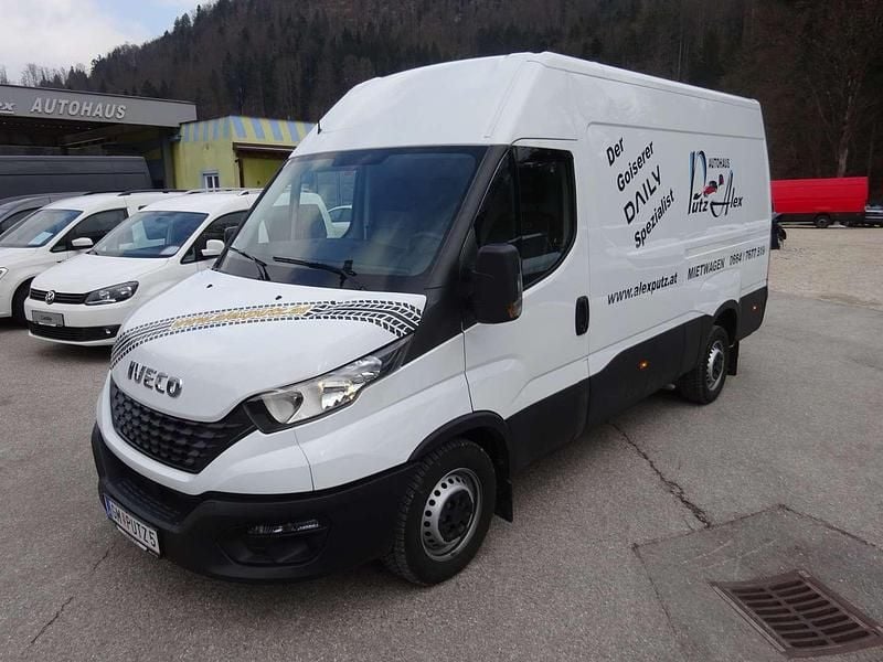 Weiß Gebraucht 2021 Iveco Daily Van | € 39.990 - Bild 1/4