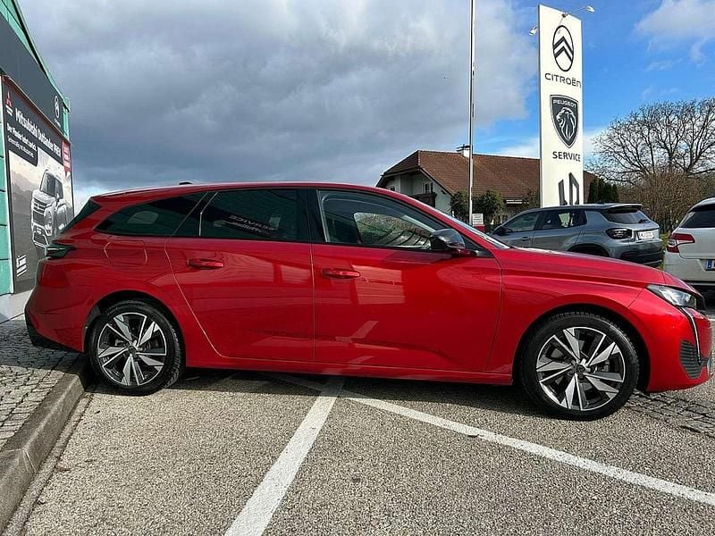 Gebraucht Peugeot 308 SW Allure 131 PS (96 kW) 2024 Rot Kombi