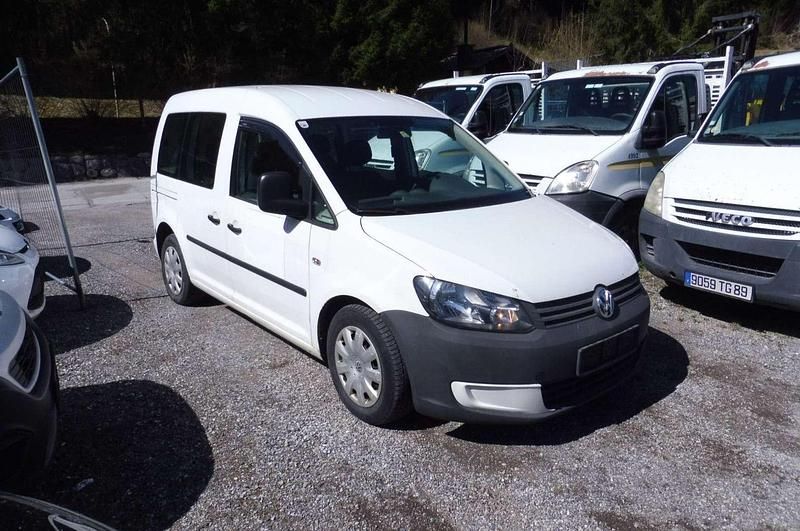 Weiß Gebraucht 2011 VW Caddy Startline Van / Kleinbus | € 4.799 (Etwas zu teuer) - Bild 1/4