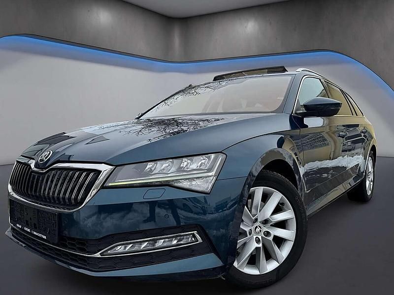 Gebraucht Skoda Superb Style 150 PS (110 kW) 2020 Blau Kombi