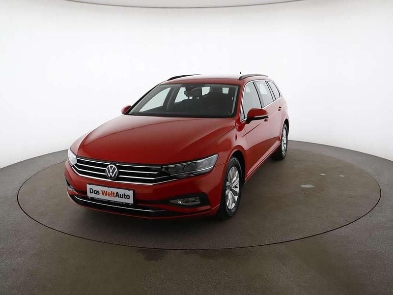 Gebraucht VW Passat Business 122 PS (89 kW) 2023 Mittelrot  normal Kombi