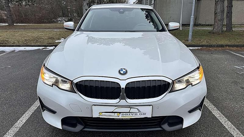 Gebraucht BMW 320 Sport Line 190 PS (139 kW) 2020 Weiß Limousine