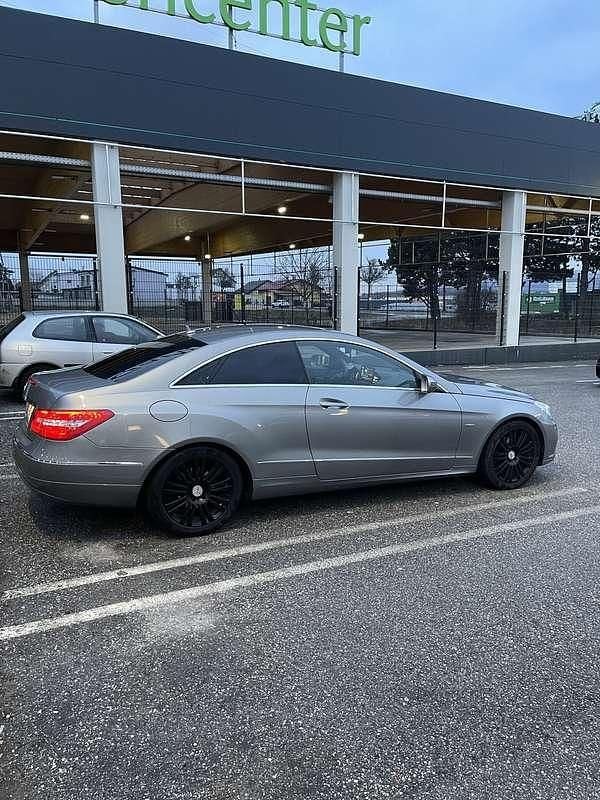 Gebraucht Mercedes E250 204 PS (150 kW) 2009 Coupé
