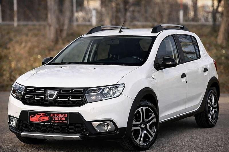 Gebraucht Dacia Sandero Stepway 90 PS (66 kW) 2018 Weiß Limousine