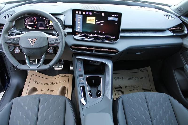 Neu Cupra Terramar 150 PS (110 kW) 2026 Dunkelblau  metallic SUV