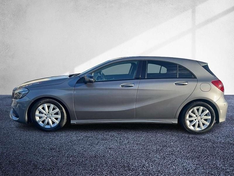 Gebraucht Mercedes A200 AMG line 136 PS (100 kW) 2017 Grau Limousine