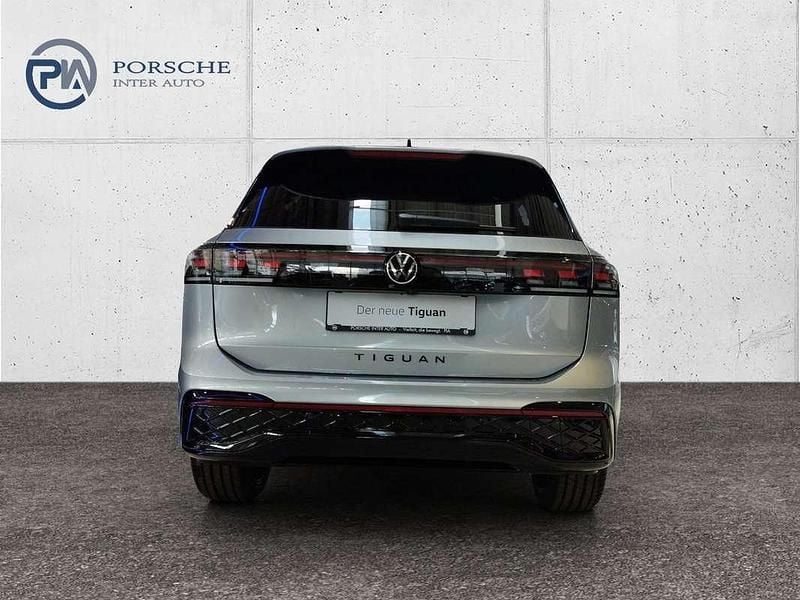 Gebraucht VW Tiguan Sport 150 PS (110 kW) 2025 Silber  metallic SUV