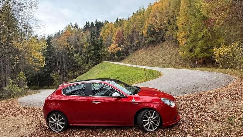 Gebraucht Alfa Romeo Giulietta Quadrifoglio Verde 235 PS (172 kW) 2011 Kleinwagen